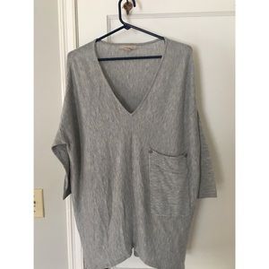 Oversized gray v-neck
